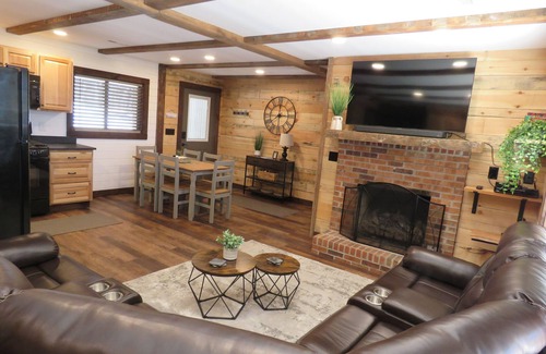 Broadway Cabin | Modern Cabin at the End of the Road, SLIDE, SHUFFLEBOARD!