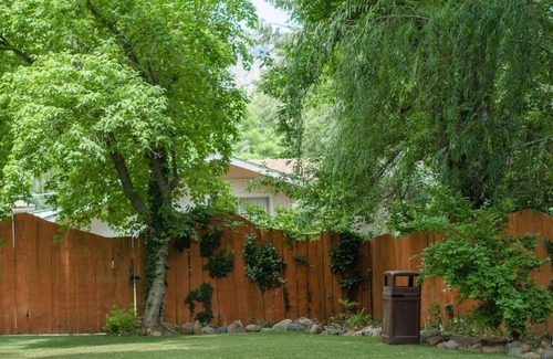 Sedona Cabin | Modern cabin for 4 with views of the red rocks and next to Slide Rock State park