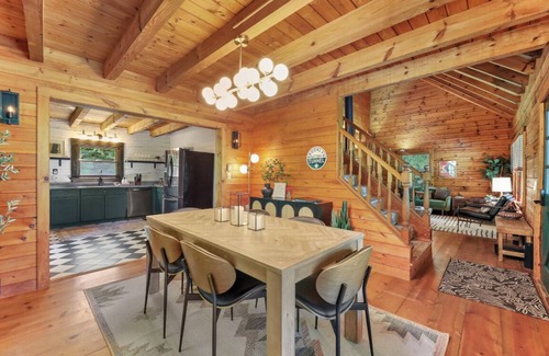 West Stockbridge Cabin | Modern Cabin Near Tanglewood