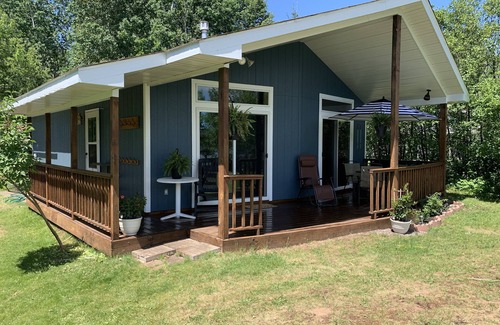 Houghton House | Modern Camp on Portage Lake