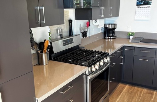 Encinitas House | Modern Casita 1/2 Mile from Beach & Downtown Encinitas!