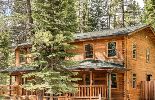 South Lake Tahoe Cabin | Modern Cedar Log Cabin w/ Hot Tub, Sauna & Pool Table