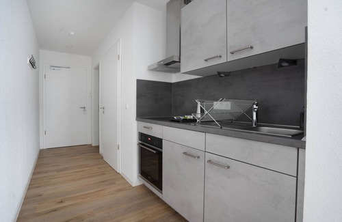 Osnabrueck Apartment | Modern & central queenbed studios I home2share