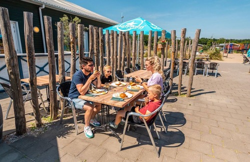 Municipality of Hellevoetsluis Ski Chalet | Modern chalet at 4.5 km. from Rockanje