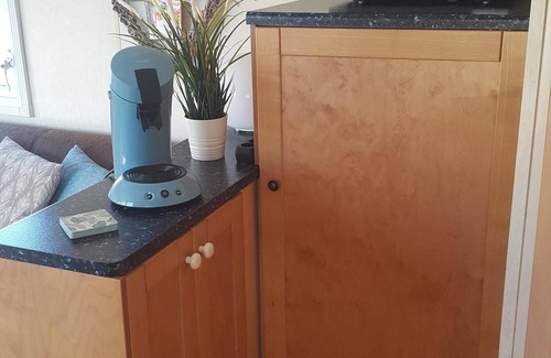 Renesse Ski Chalet | Modern chalet in Renesse at the 5* Beach & Camping Resort Julianahoeve