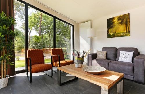 Markelo Ski Chalet | Modern chalet next to the forest