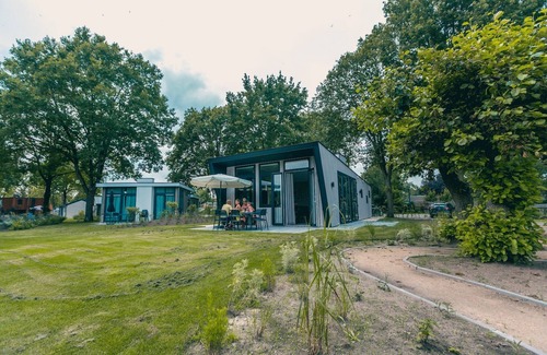 Kaatsheuvel Ski Chalet | Modern chalet only 2 km of the Efteling