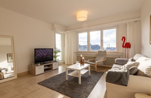 Limpertsberg Apartment | Modern Chic 2BR Apt W Balc close 2 cntr