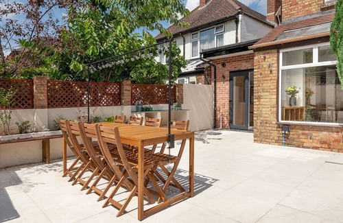 Oxford House | Modern, Chic 5BR Townhouse - Central Oxford | Pass the Keys
