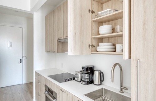 Clinton Hill Apartment | Modern Clinton Hill Studio w/Gym, Pool & W/D, nr Barclays, by Blueground