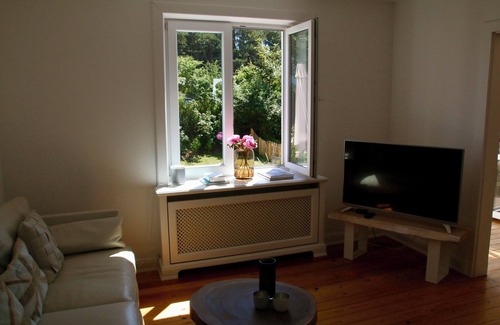 Hornum House | Modern. Close to the beach. Familiar.