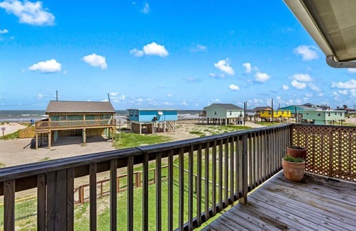 Surfside Beach House | Modern Coastal Home | Steps from Beach | 3BR Pet-Friendly w/Views