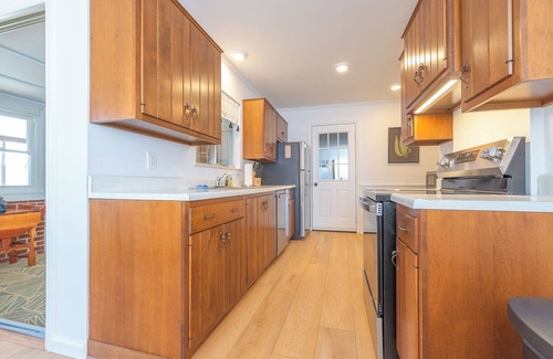 Huntingdon House | Modern Comfort & Convenience – 3BR Home Next to Juniata College!