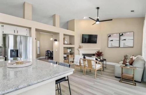 Raisin House | Modern Comfort: Fresno Edition