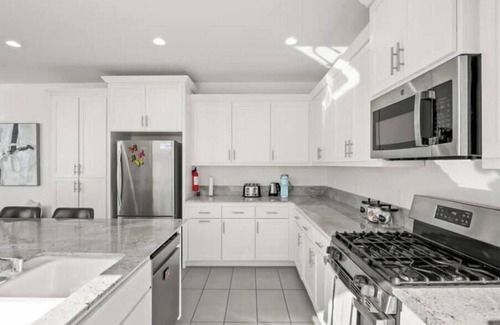 Madera House | Modern Comfort: Madera Edition