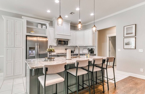 Moore House | Modern Comfort on SE 38th St