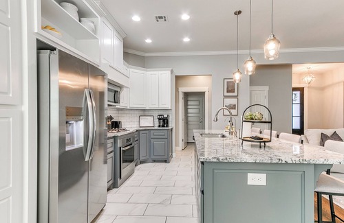 Moore House | Modern Comfort on SE 38th St