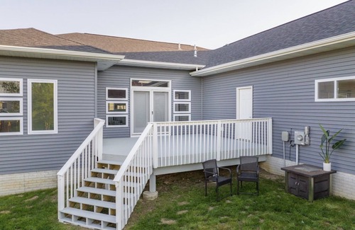 Center Point House | Modern comfort, small town charm. Room for nall to visit, rest retreat or create