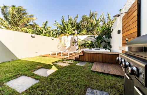 Manapany-les-Bains House | Modern, comfortable villa with jacuzzi