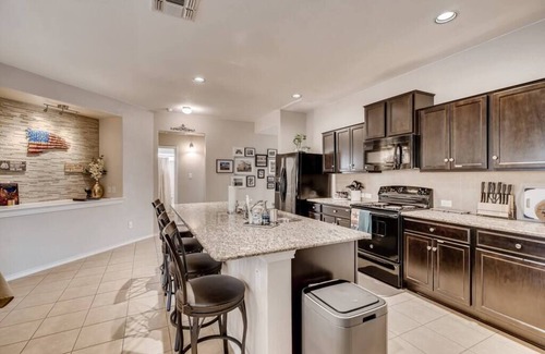 Solana Ridge House | Modern comfy home perfect for your Lackland/San Antonio Visit, mins to Sea World
