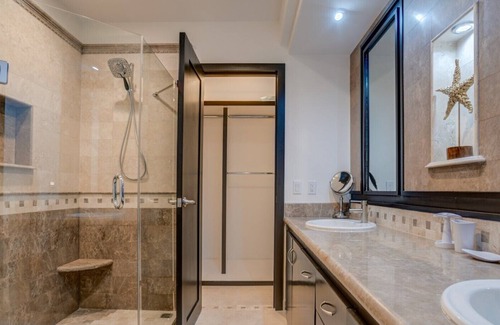 Las Conchas Condo | Modern Condo at Linda Vista in Las Conchas 2BR/2BA