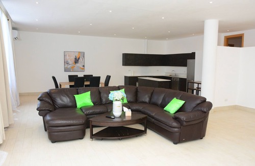 Serrekunda Apartment | Modern condo in gated community across from outsized pool!-Direct beach access!