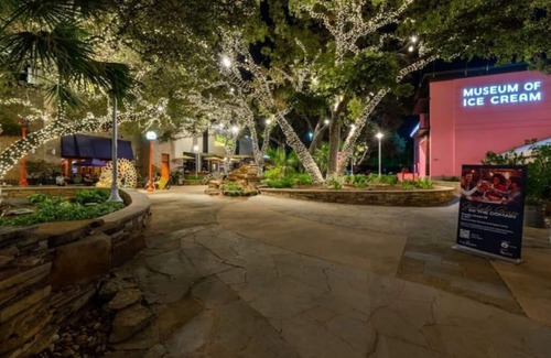 North Burnet Condo | Modern Condo in the HEART OF THE DOMAIN with POOL walking distance to everything