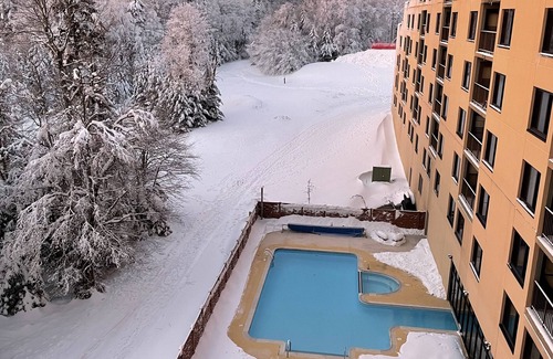 Snowshoe Condo | Modern Condo Ski In/Ski Out with Night Skiing - 2 Beds/Full Bath, Full Kitchen