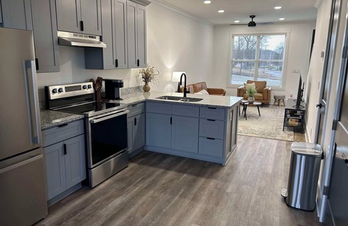 Dalton Condo | Modern Condo Steps Away From Downtown Dalton- 2 Bedroom, 2.5 Bath