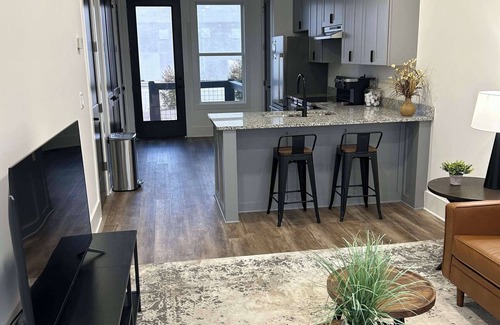 Dalton Condo | Modern Condo Steps Away From Downtown Dalton- 2 Bedroom, 2.5 Bath