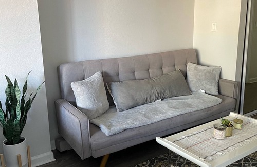 Rampart Village Apartment | Modern condo with pool near ,Dtla ,Melrose ,Hollywood