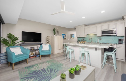 Englewood Condo | Modern condo with waterview "Sand & Surf"
