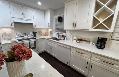 Lake City House | Modern & Convenient 3/2 Home