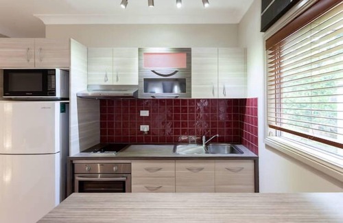 Whitfield House | Modern & Cosy Granny Flat in Cairns- WiFi included