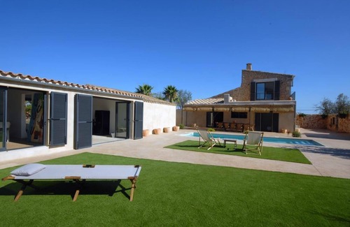 Es Llombards House | Modern country-style finca "Casa Coco" with pool 6 pers.