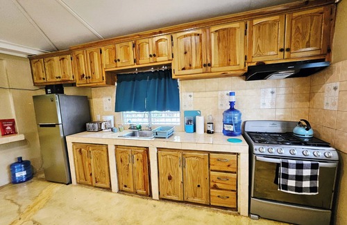 Sanchez Villa | Modern Countryside Villa/4-Bdrm/3 Bath/AC/WiFi/Cable/up to 15 ppl