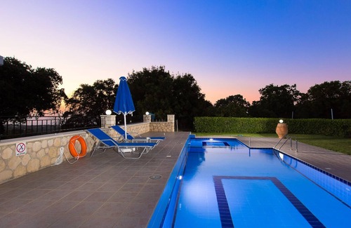 Prines Villa | Modern Countryside Villa with Private pool, spectacular view, peaceful location