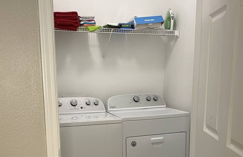 Houston Apartment | Modern Cozy 1bd/1ba 15mins from IAH