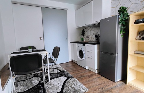 Hochemmerich Apartment | Modern cozy apartment with a big patio in a green neighborhood
