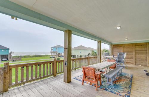 Crystal Beach House | Modern Crystal Beach Escape - 225 Feet to Shore!