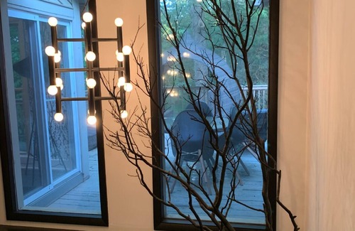 High Point House | Modern Decor House in quiet and safe neighborhood