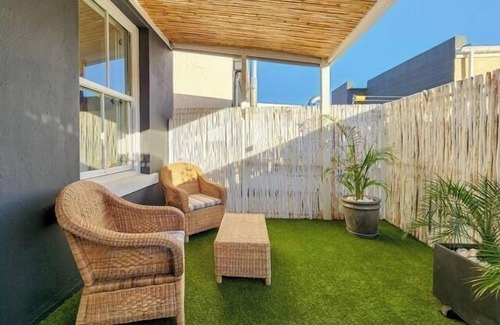 Observatory Apartment | Modern decorated studio in Observatory 1