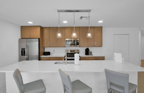 Clearwater Beach Condo | Modern Design Gulf Facing Condo on the Beach