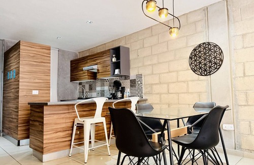 Downtown Guadalajara Apartment | Modern Design Loft w/Gym & Coworking | 2 BD | Tribu Colón