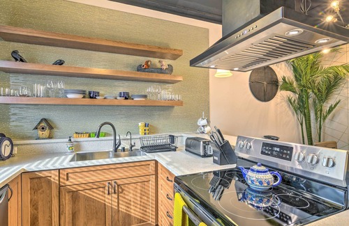 Downtown Anchorage Apartment | Modern Downtown Apt - Walk to Parks + Cafes!