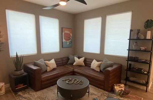 Summerlin South Condo | Modern Downtown Summerlin Condo w/ Red Rock Canyon View