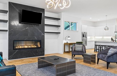 North Charlotte House | Modern Elegance in Charlotte