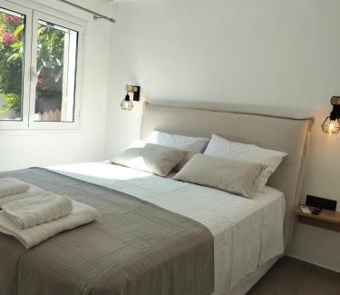 Katakolo Apartment | Modern elegant escape on the Ionian coast, near Ancient Olympia