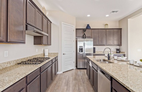 Tucson House | Modern Elevated Retreat in a Brand New Master Community
