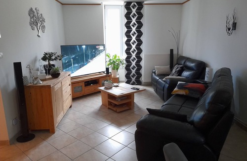 Saint-Rambert-en-Bugey Apartment | Modern, fully-equipped apartment